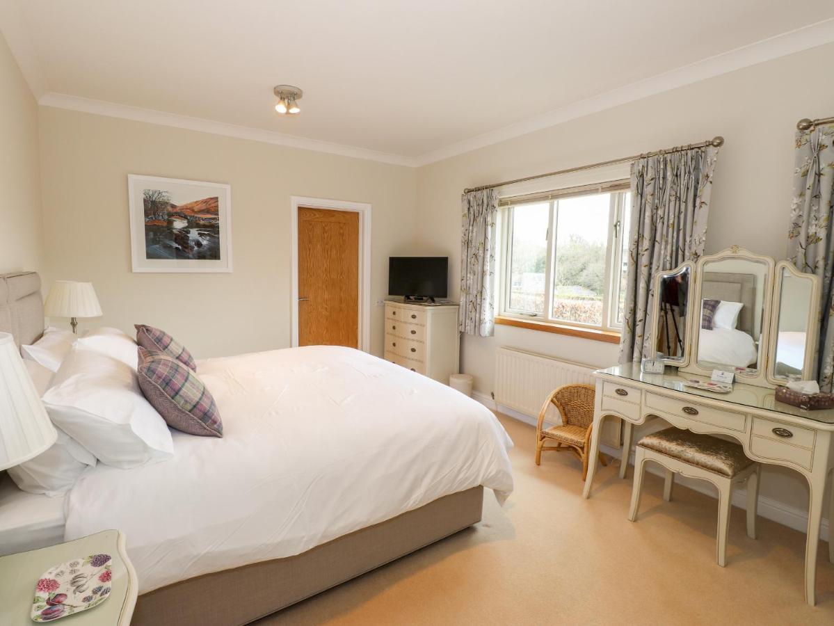Edencroft Villa Penrith Exterior photo
